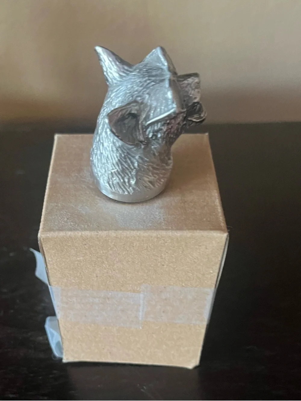 In Vino Veritas Menagerie cool cat wine pourer